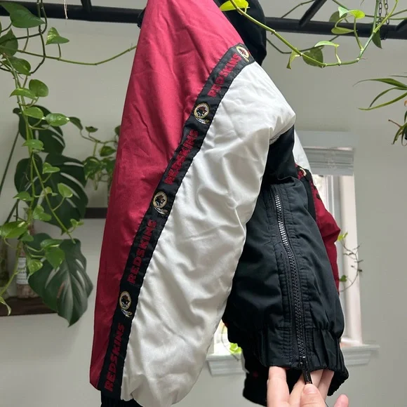 Washington Redskins Vintage 90s Pro Player NFL Winter Puffer Jacket